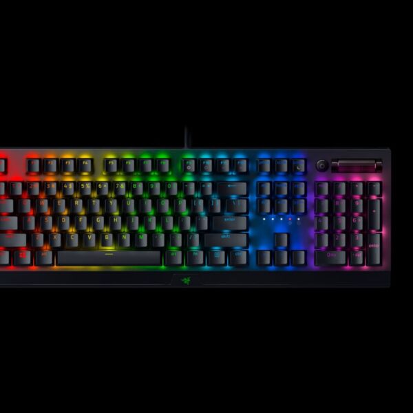 Alternative view of Razer BLACKWIDOW V3 - Mechanical Keyboard (Green Switch) - Wrist Rest - GR Layout