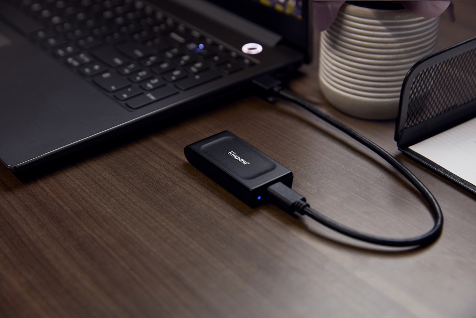 KINGSTON EXTERNAL SSD SXS1000 SXS1000/2000G, 2TB USB 3.2 Gen2x2, TYPE C - Image 5