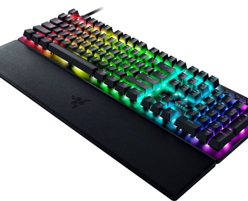 Alternative view of Razer HUNTSMAN V3 PRO ANALOG - Optical Gaming Keyboard - Rapid Trigger - Media Buttons - US Layout